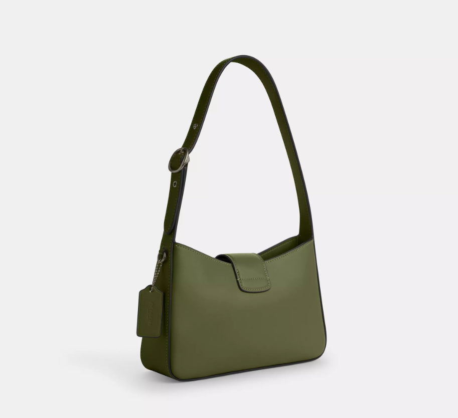 NWT Coach Eliza Leather Shoulder bag With Leather Covered Closure
