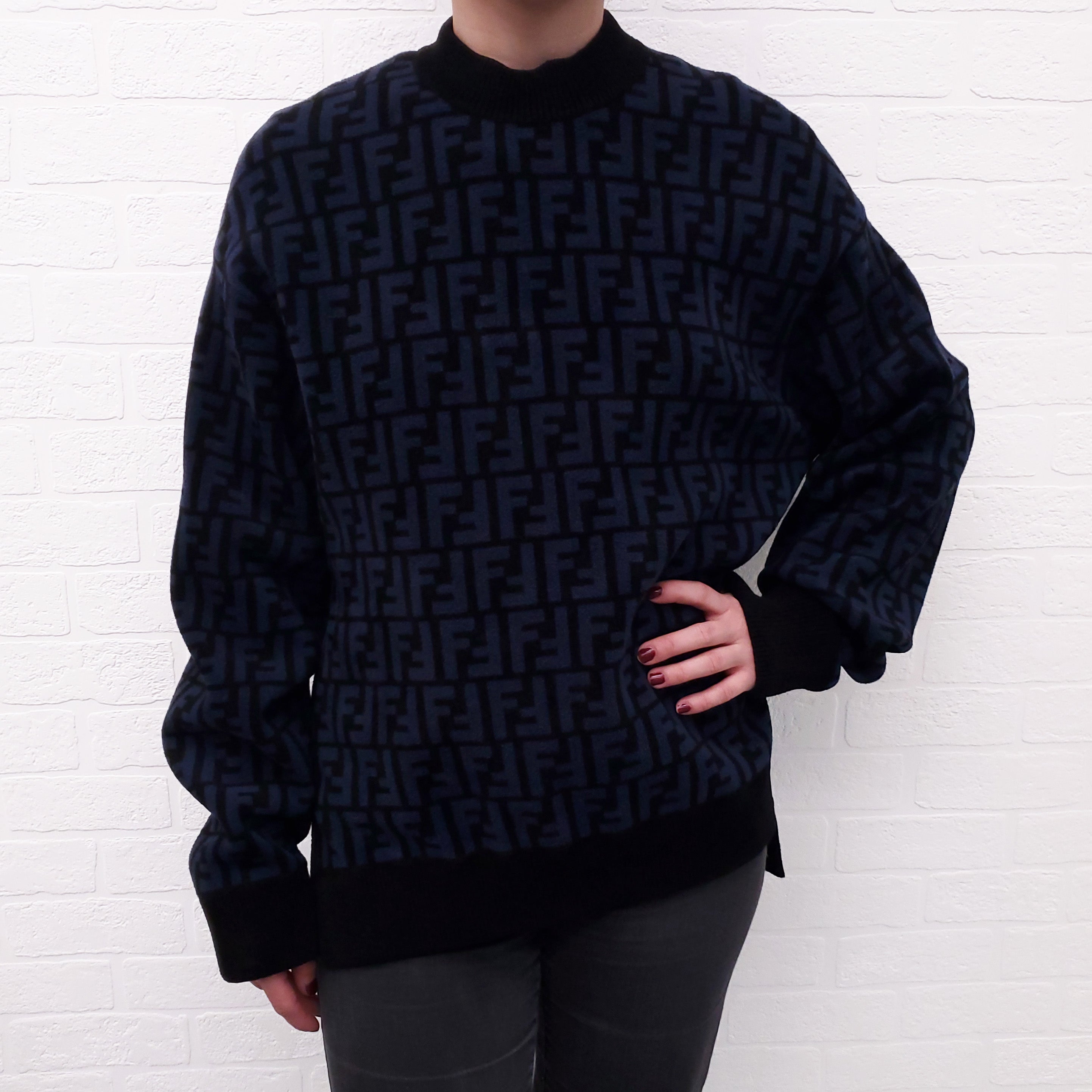 FENDI LOGO BLUE AND BLACK KNIT SWEATER - SIZE 38