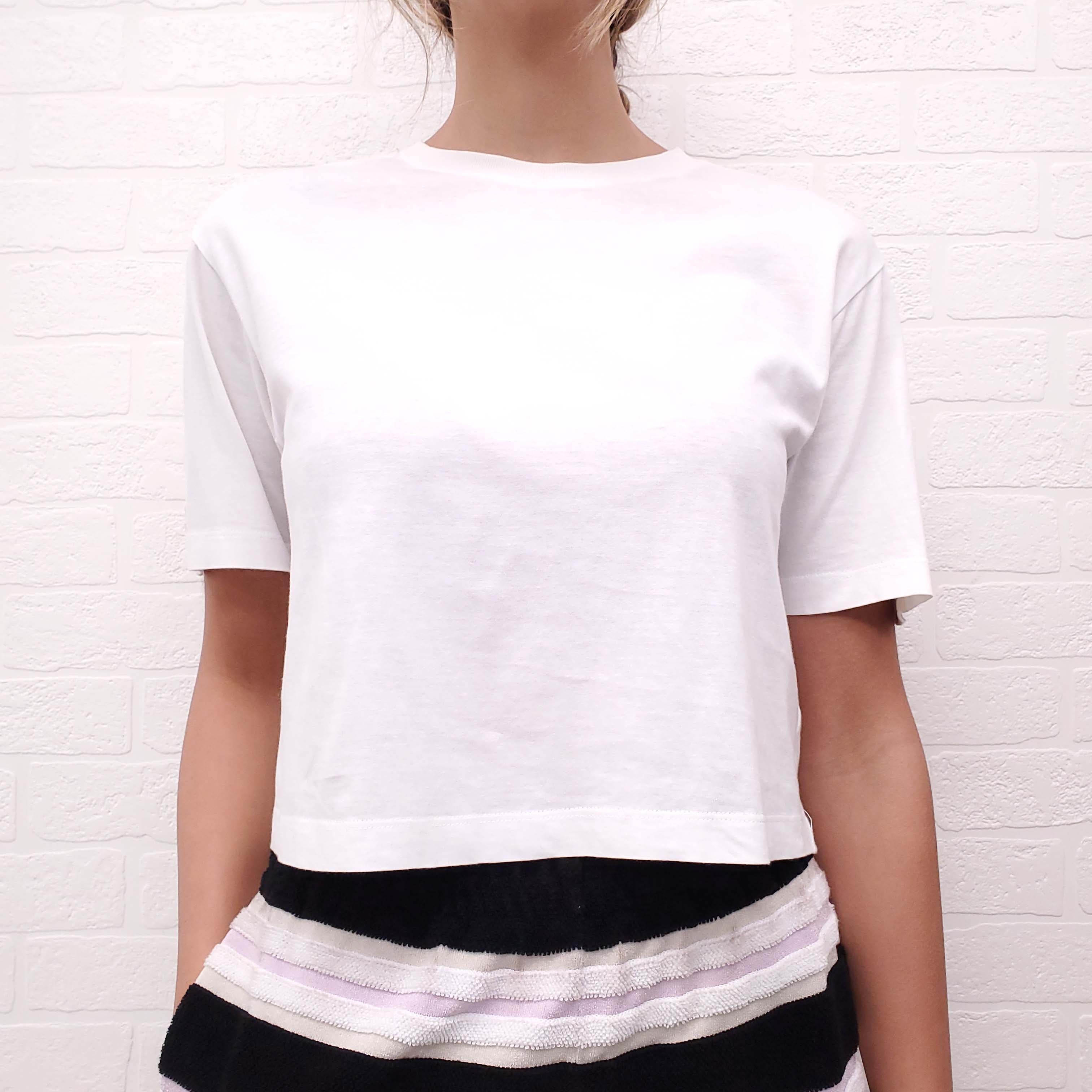 FENDI WHITE CROPPED T-SHIRT WITH LOGO SLEEVES - SIZE XS
