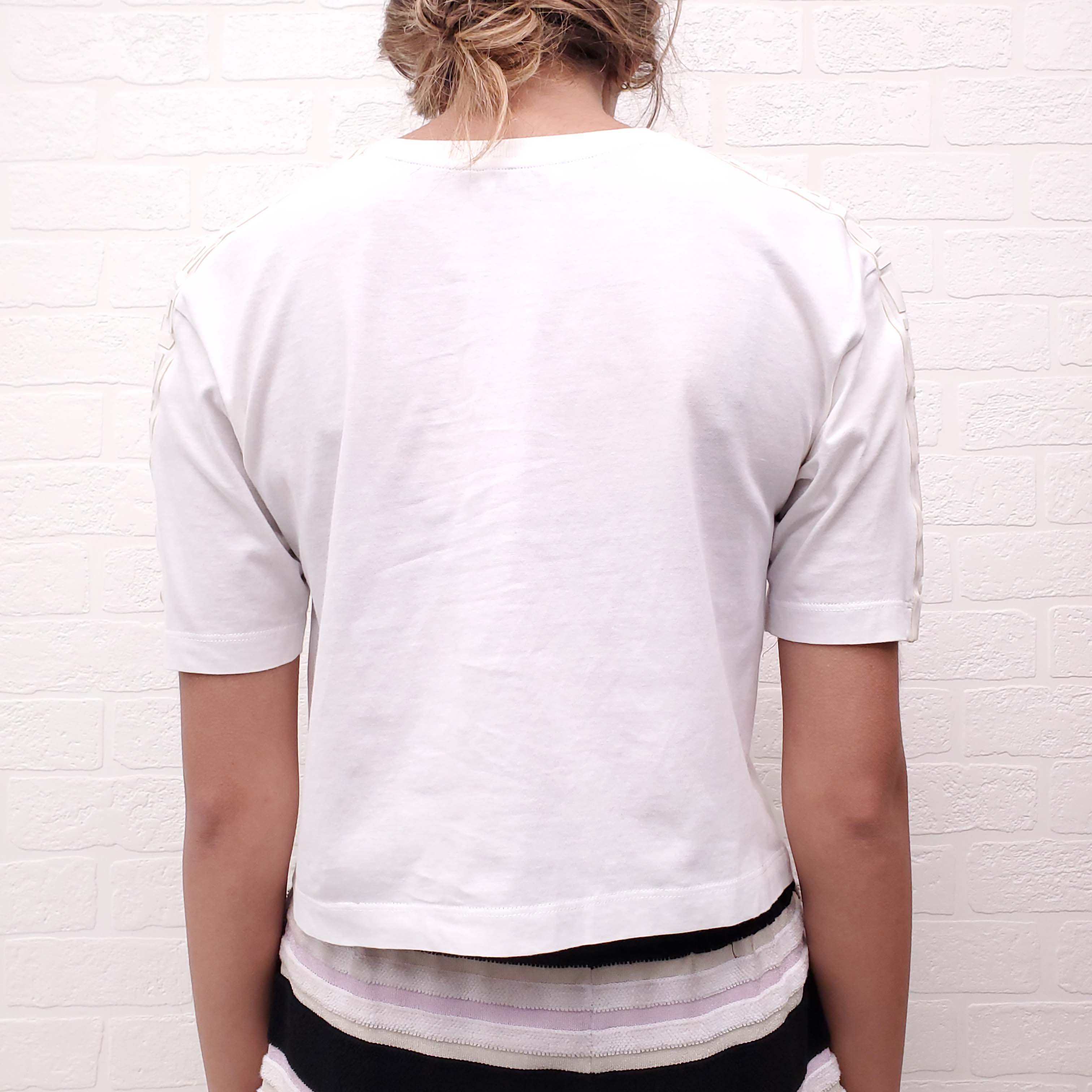 FENDI WHITE CROPPED T-SHIRT WITH LOGO SLEEVES - SIZE XS