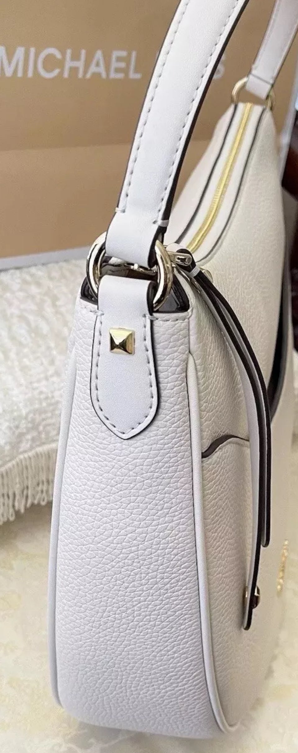 NWT Michael Kors LARGE Dover Top Zip Half Moon Leather Shoulder white Bag