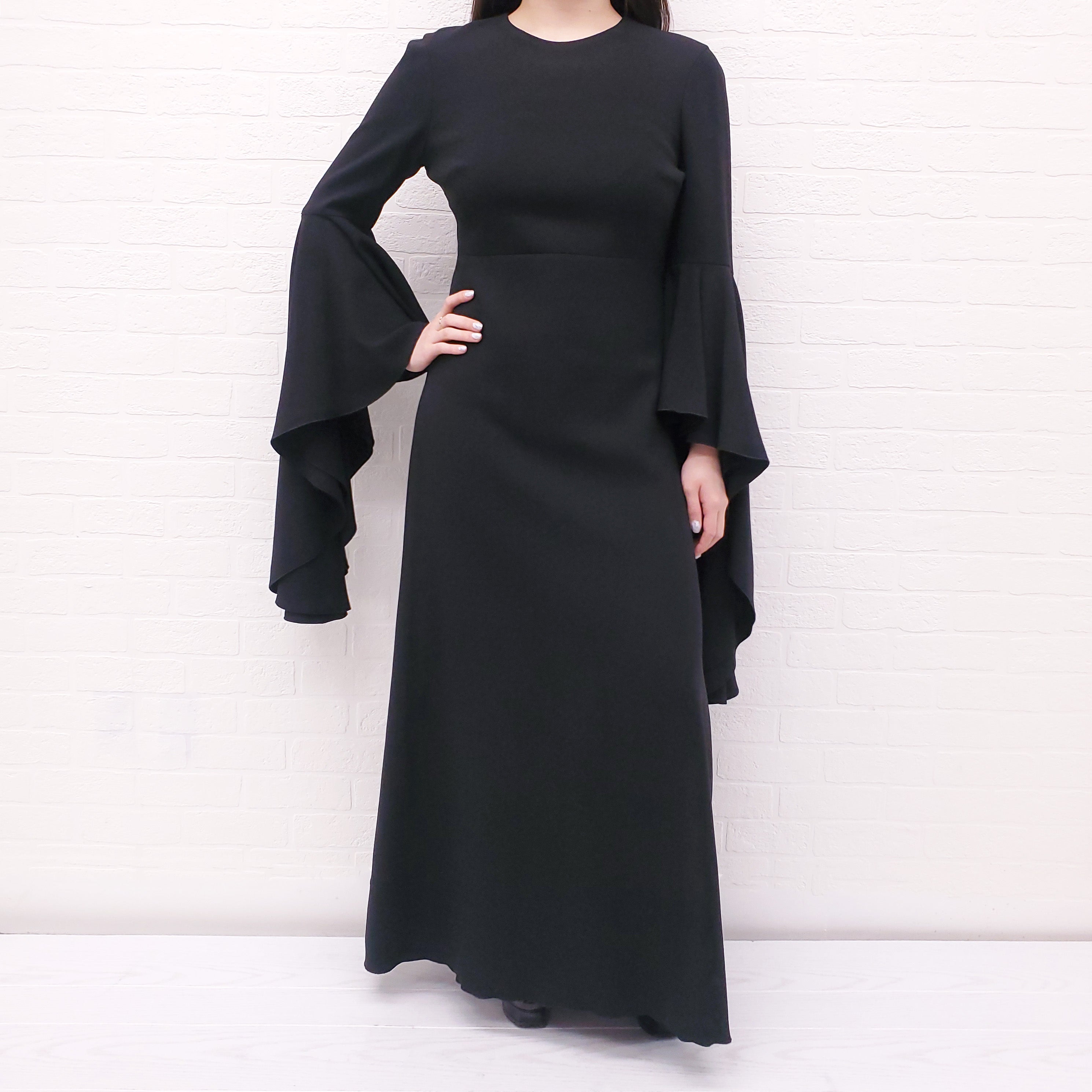 GIAMBATTISTA VALLI BLACK BELL SLEEVE GOWN - SIZE 40
