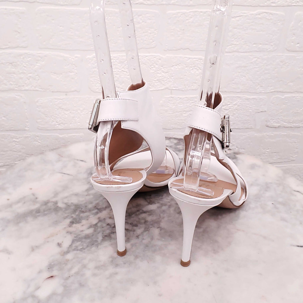 GIANVITO ROSSI WHITE LEATHER BUCKLE PEEP TOE HEELS - SIZE 40