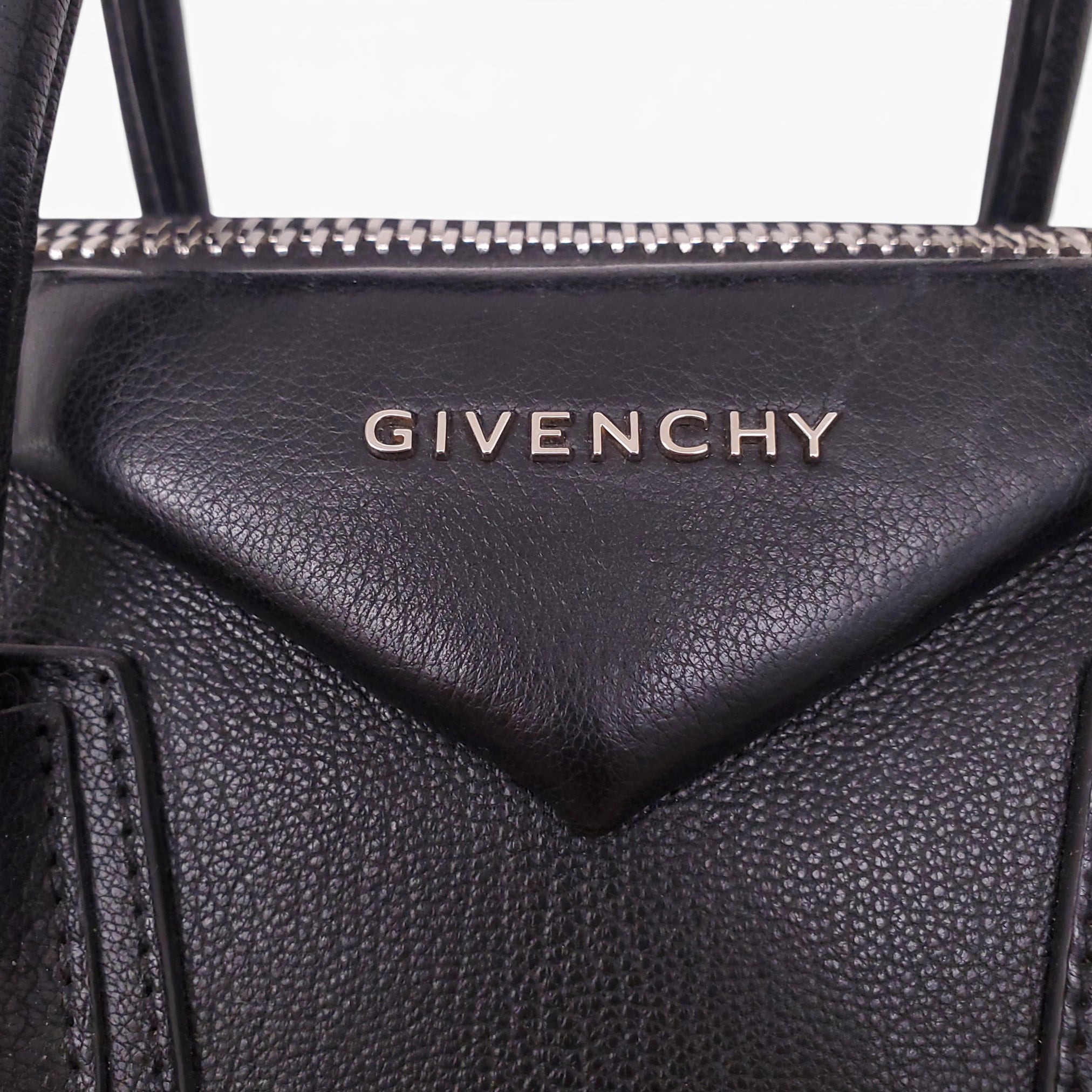 GIVENCHY BLACK ANTIGONA BAG