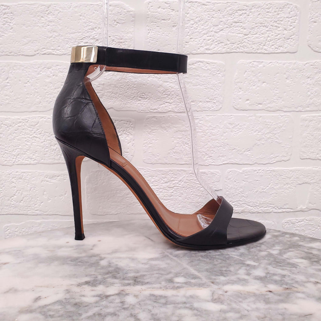 GIVENCHY CROC EMBOSSED LEATHER HEELS WITH SILVER BUCKLE - SIZE 40