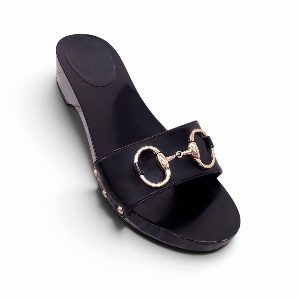 GUCCI BLACK PATENT HORSEBIT FLATS - SIZE 38