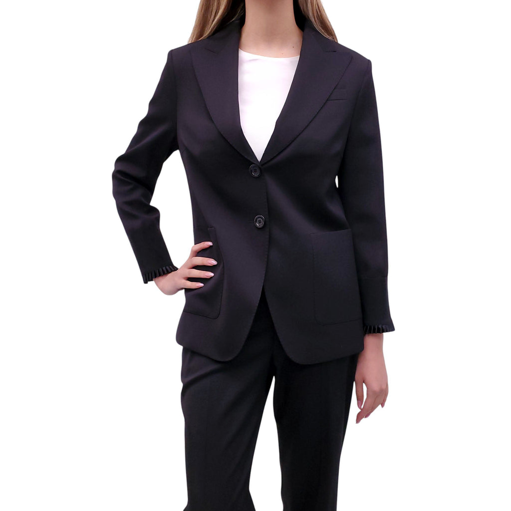 GUCCI BLACK SUIT WITH PLEATED SLEEVE DETAIL - SIZE 6