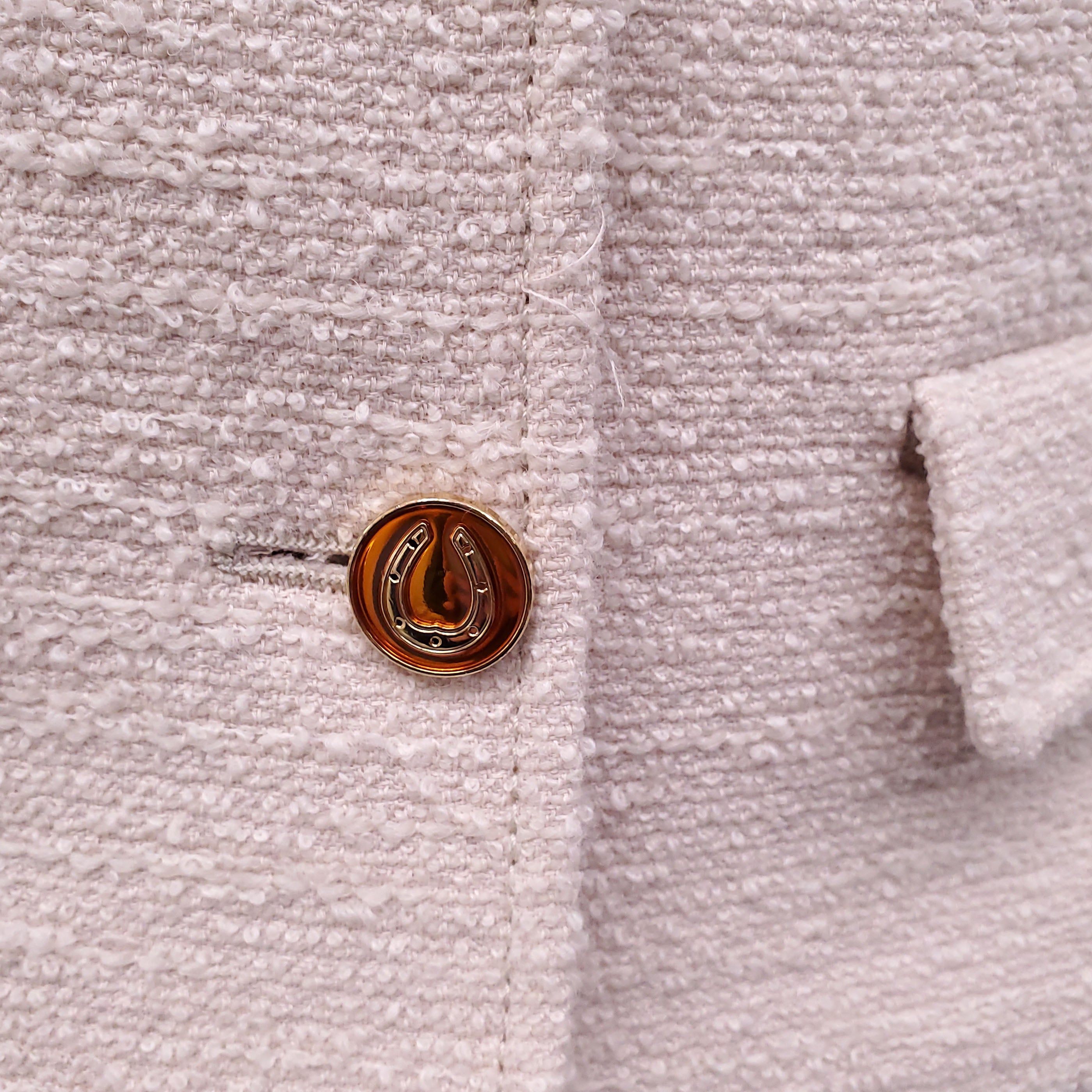 GUCCI CREAM CROPPED BOUCLÉ JACKET WITH HORSESHOE BUTTONS - SIZE 36