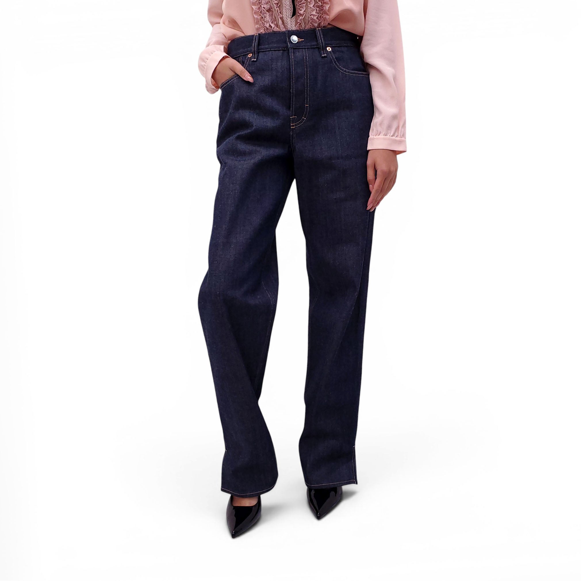 GUCCI DARK WASH JEANS WITH LOGO SLITS - SIZE 27