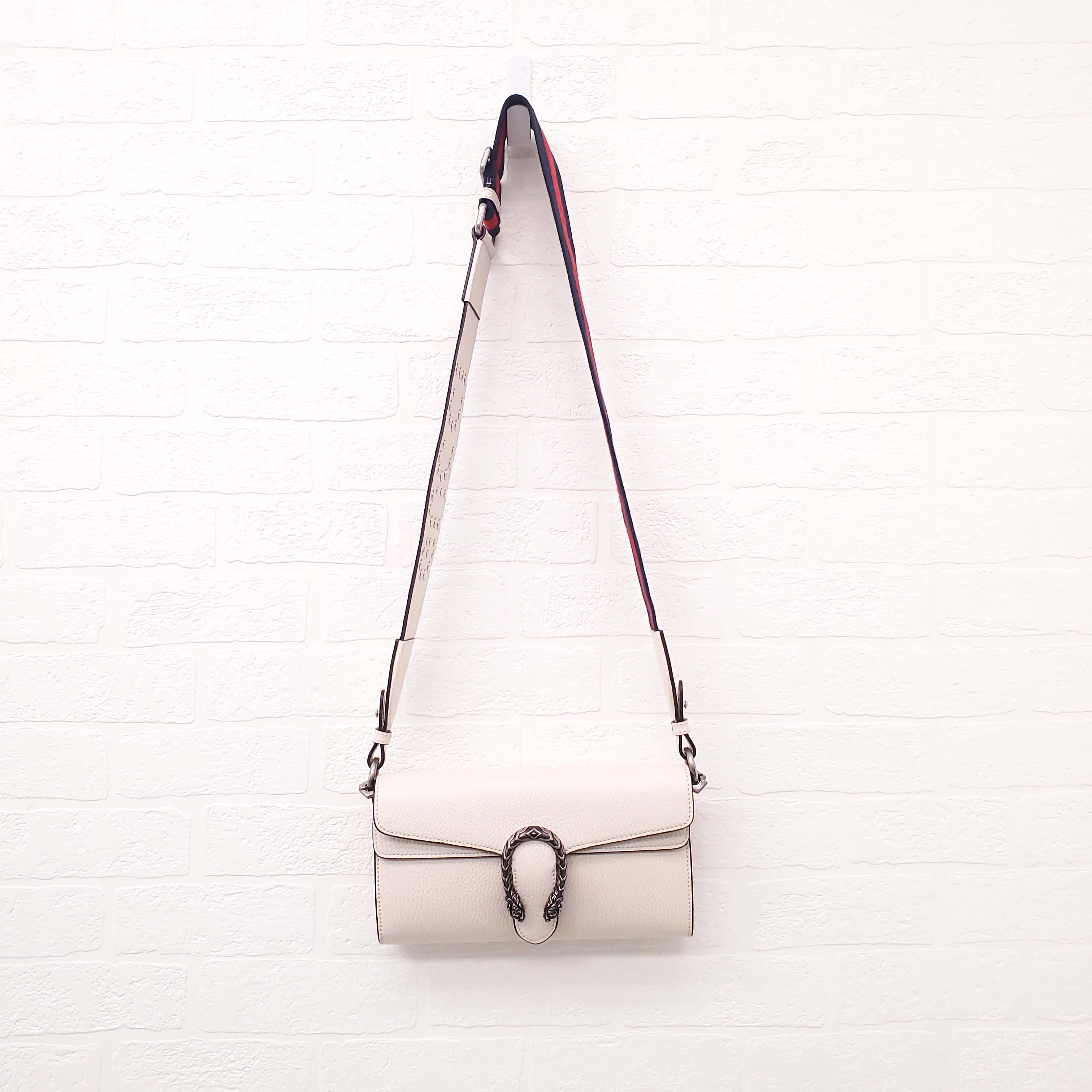 GUCCI WHITE DIONYSUS BAG WITH STUDDED LOGO GUITAR STRAP