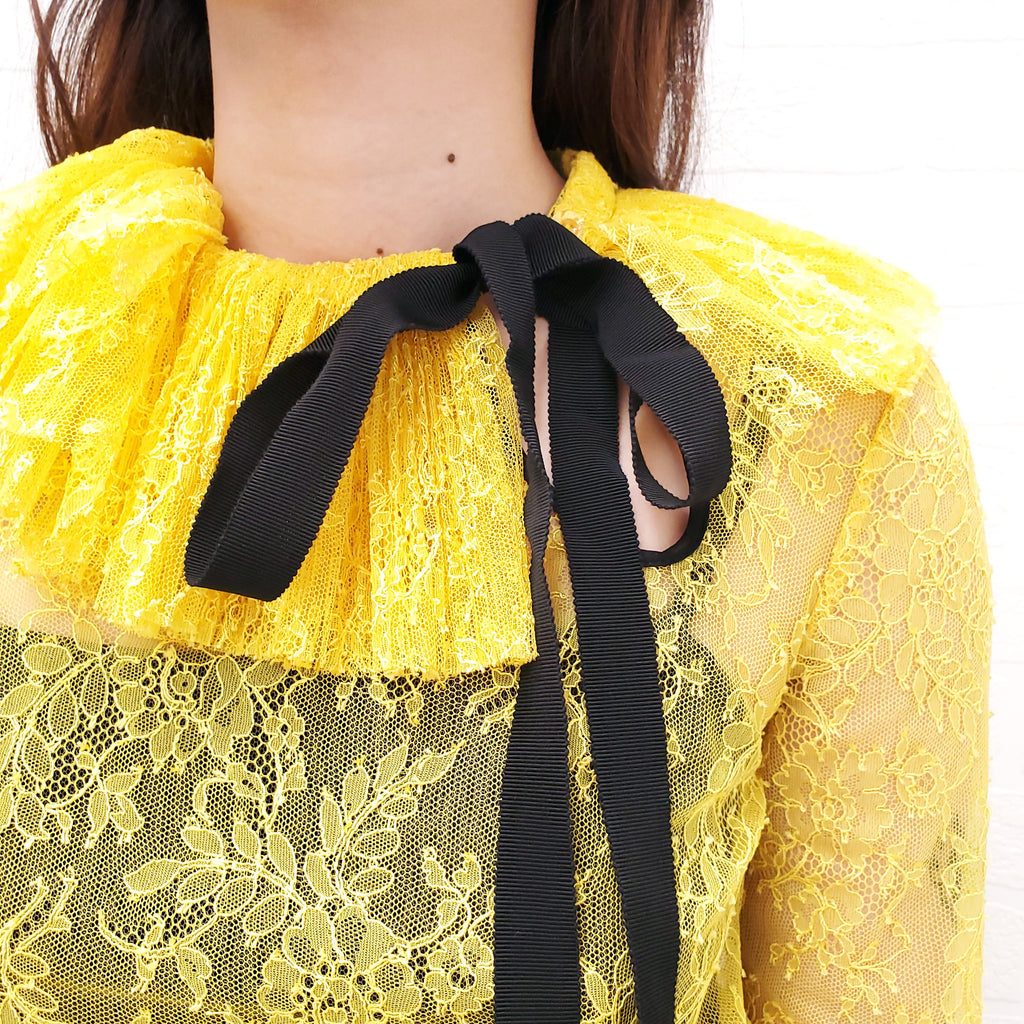GUCCI YELLOW LACE BLOUSE WITH BLACK RIBBON DETAIL - SIZE 38