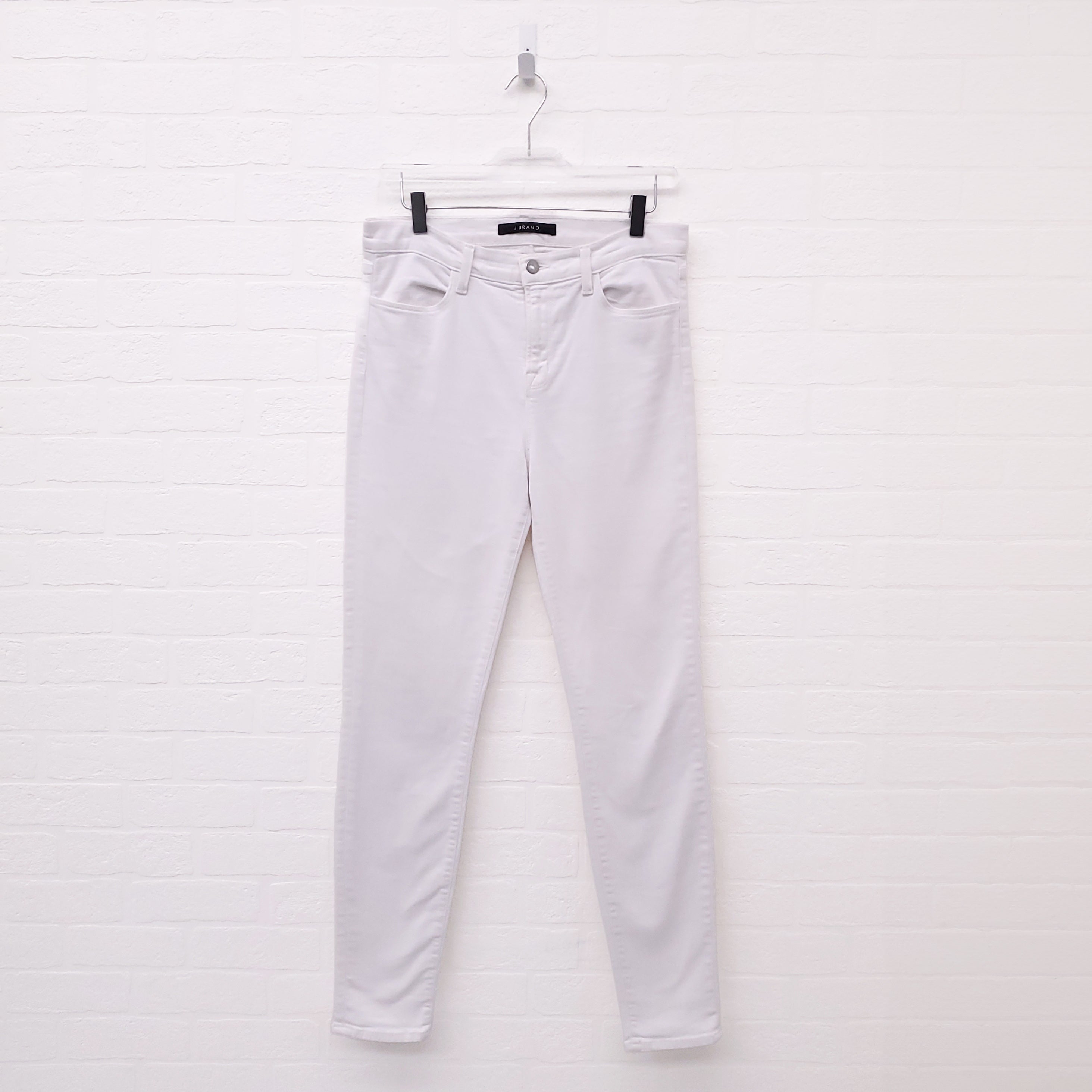 J BRAND WHITE SKINNY JEANS - SIZE 30