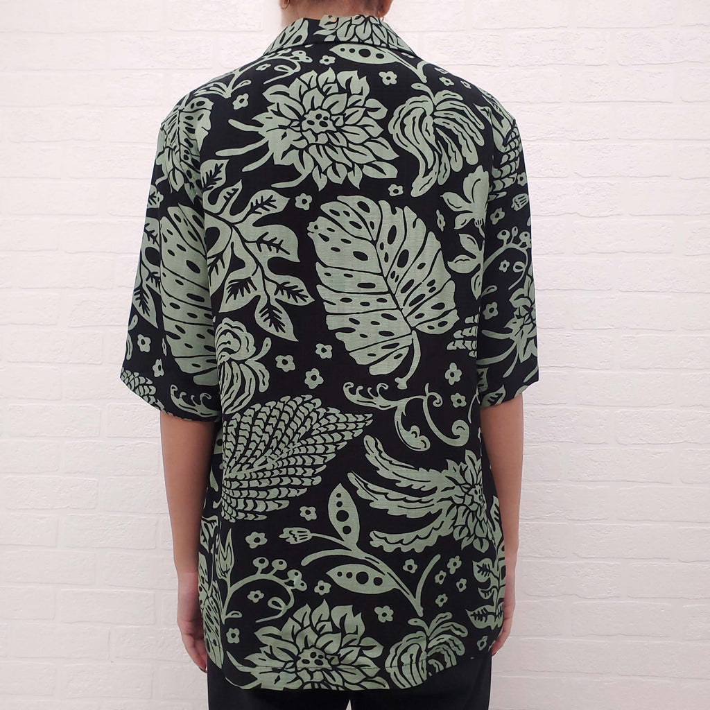 JIL SANDER UNISEX GREEN AND BLACK PATTERNED HAWAIIAN SHIRT - SIZE 36