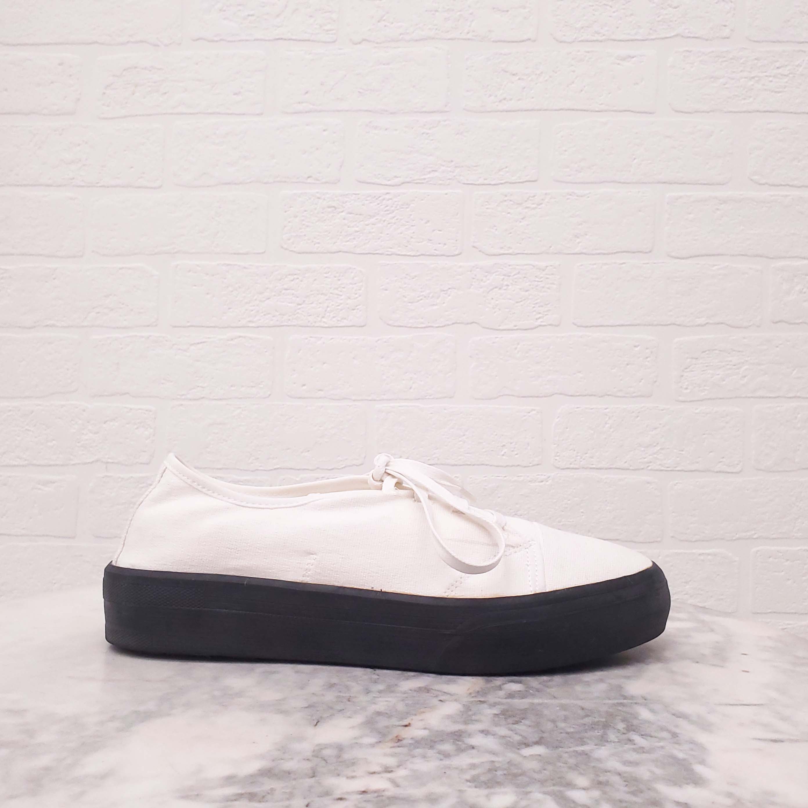 JIL SANDER WHITE SNEAKERS - SIZE 38 MENS/40 WOMENS