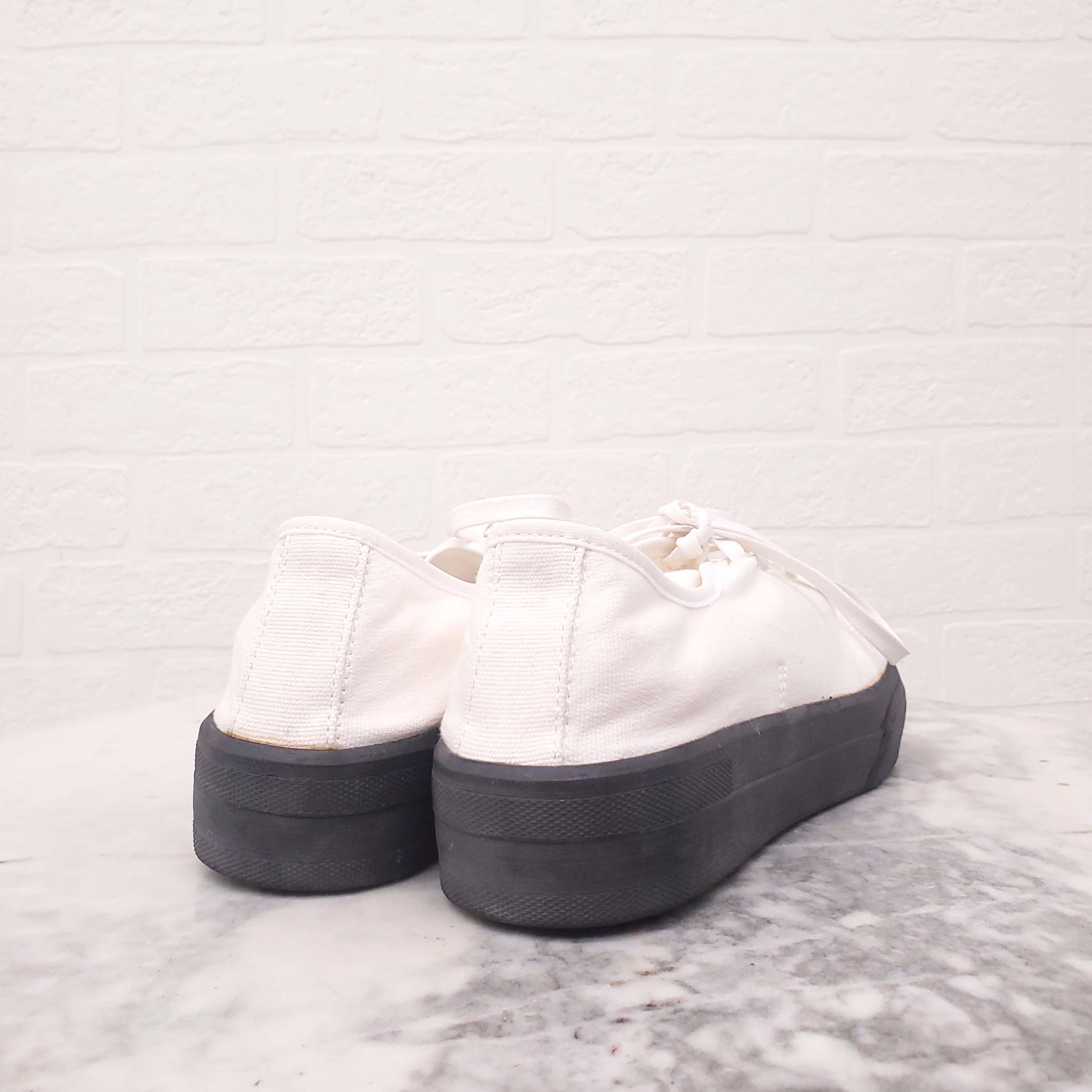 JIL SANDER WHITE SNEAKERS - SIZE 38 MENS/40 WOMENS