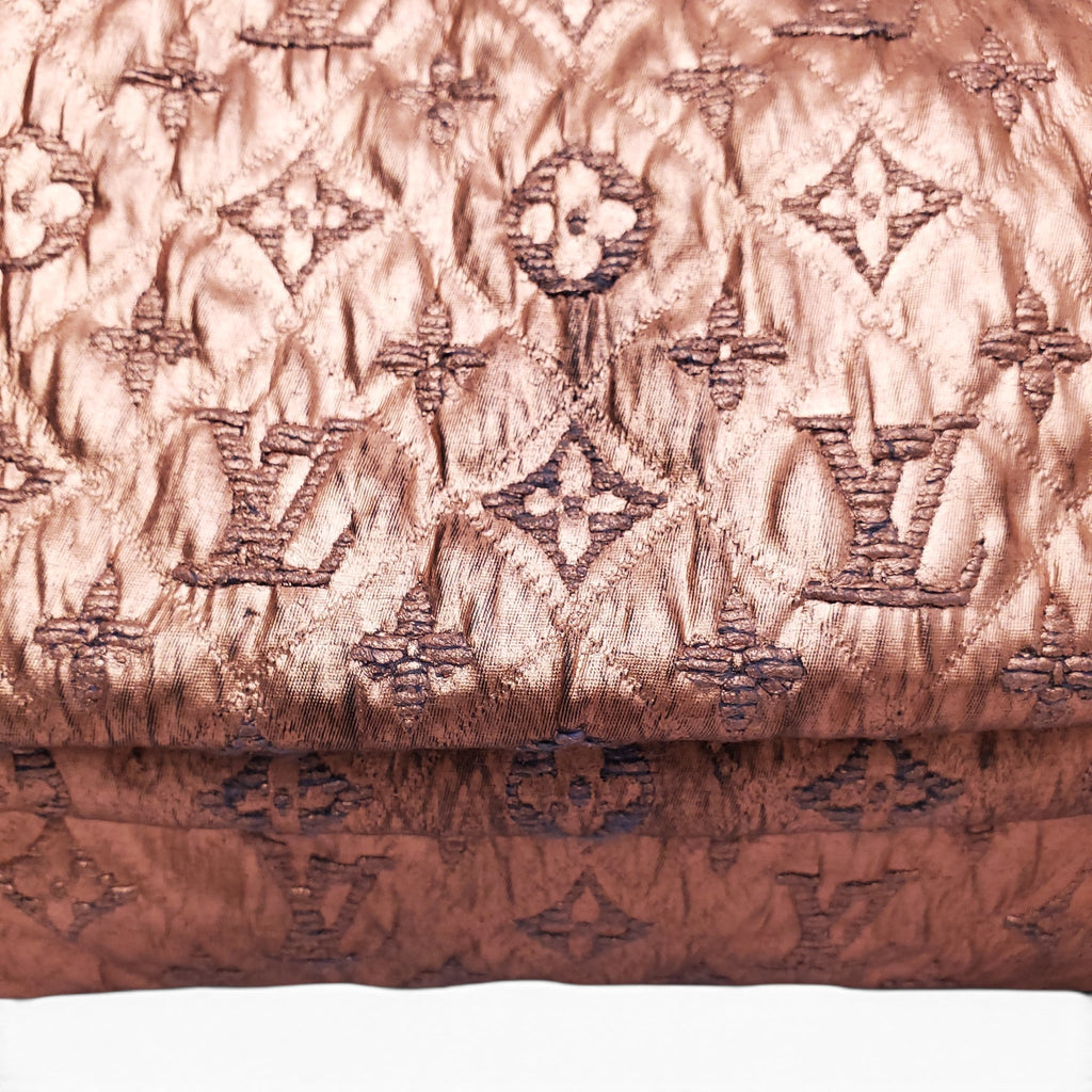 LOUIS VUITTON METALLIC LIMELIGHT MM CLUTCH