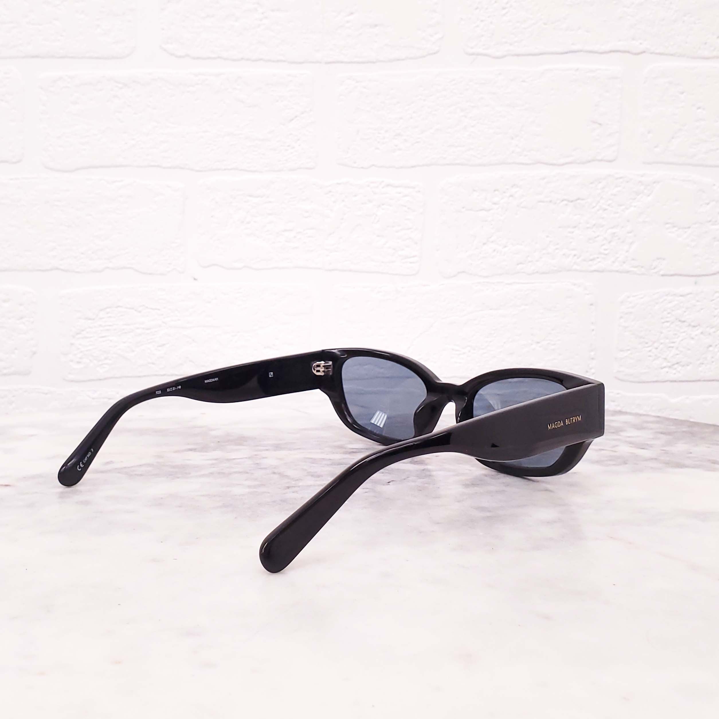 MAGDA BUTRYM BLACK SUNGLASSES WITH CRYSTALS