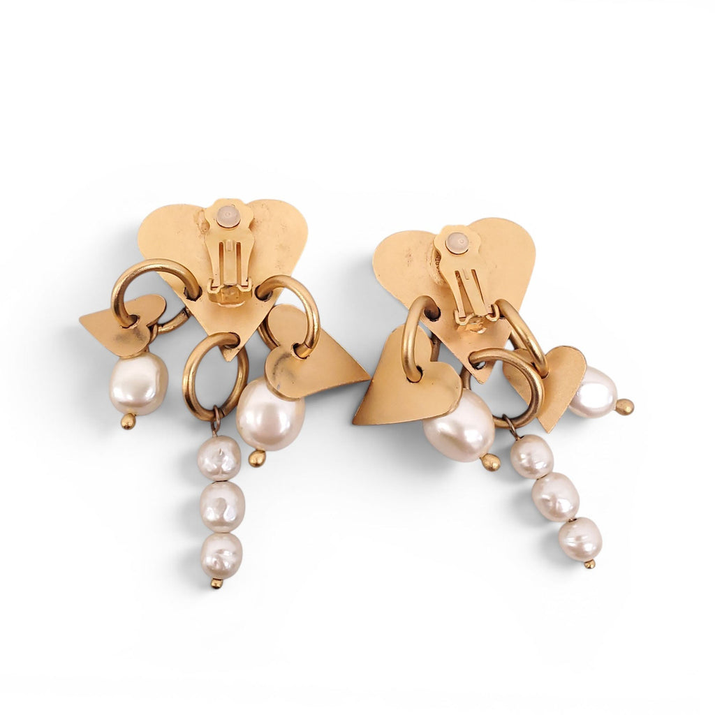 MARTHA STURDY GOLD HEART AND PEARL DROP CLIP-ON EARRINGS