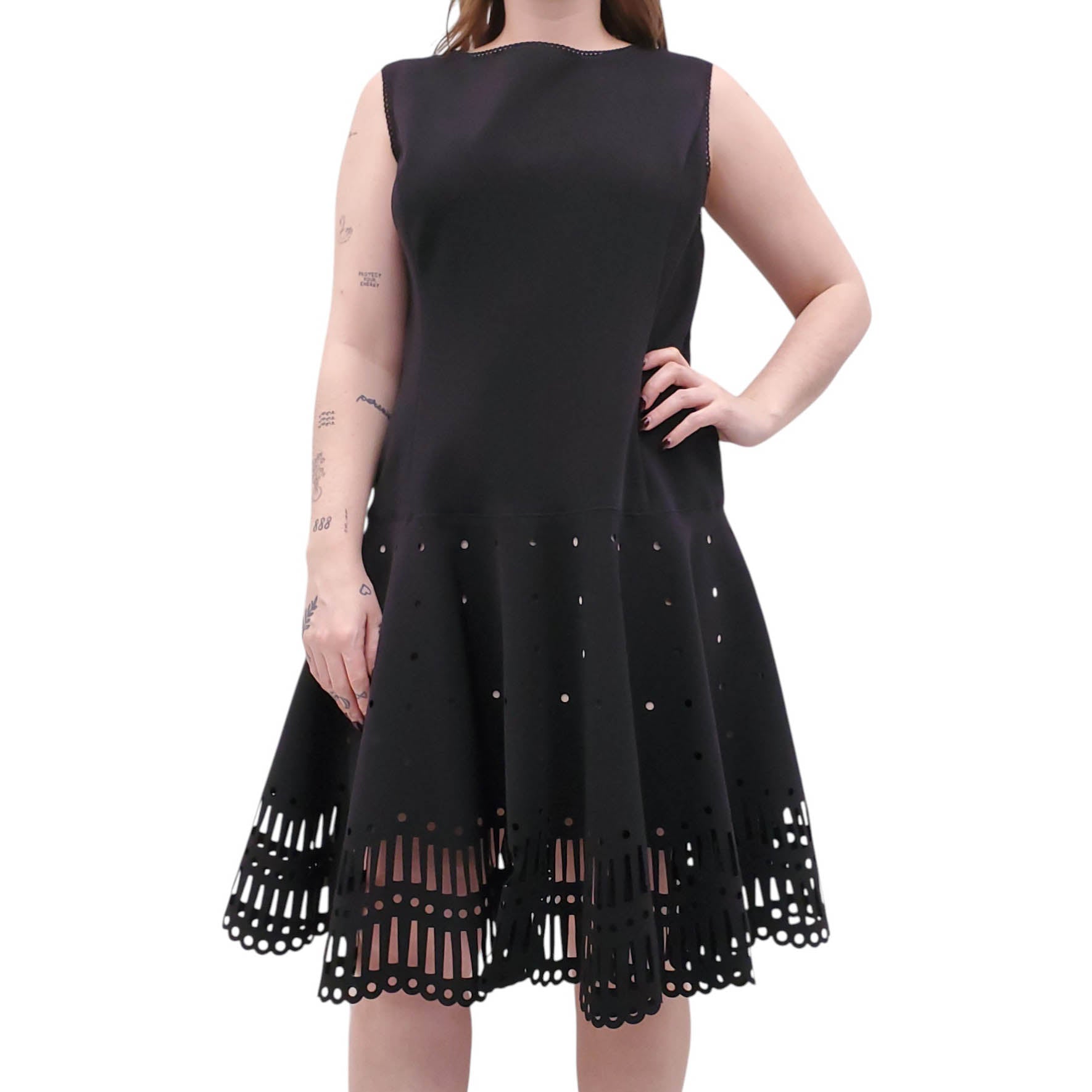 OSCAR DE LA RENTA BLACK NEOPRENE DRESS WITH LASER CUT OUT DETAIL - SIZE 16