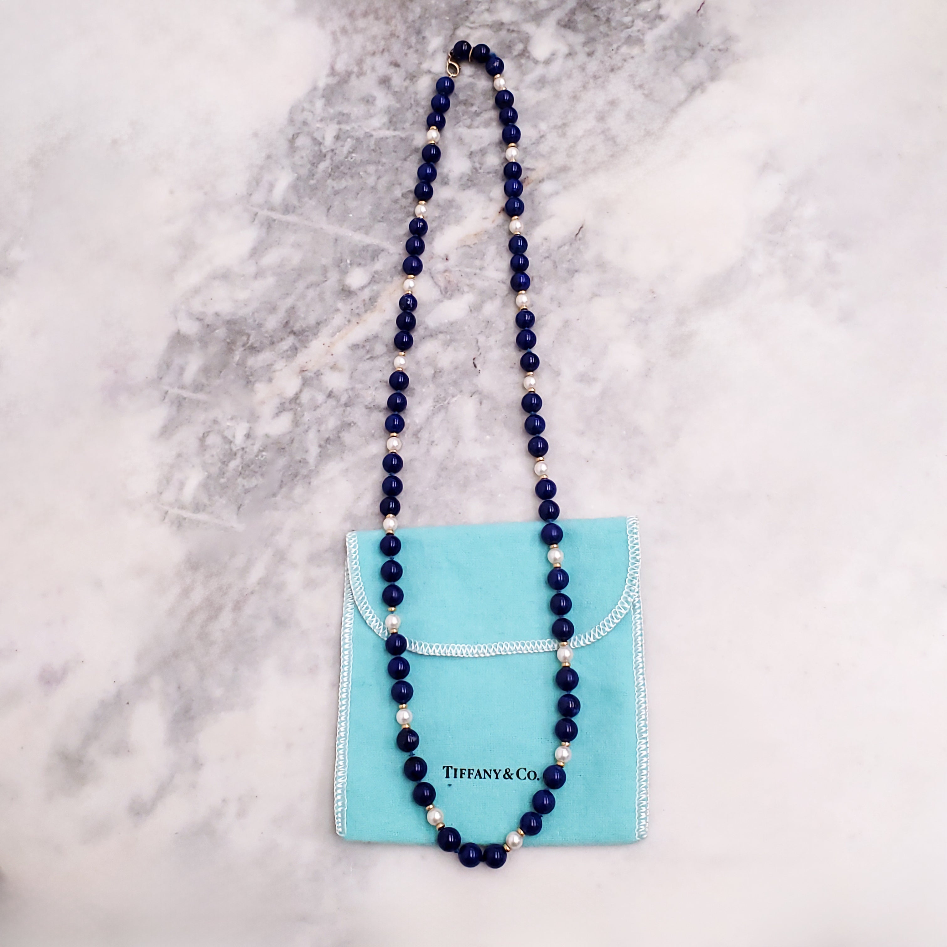 TIFFANY & CO 14K GOLD LAPIS LAZULI AND CULTURED PEARL NECKLACE