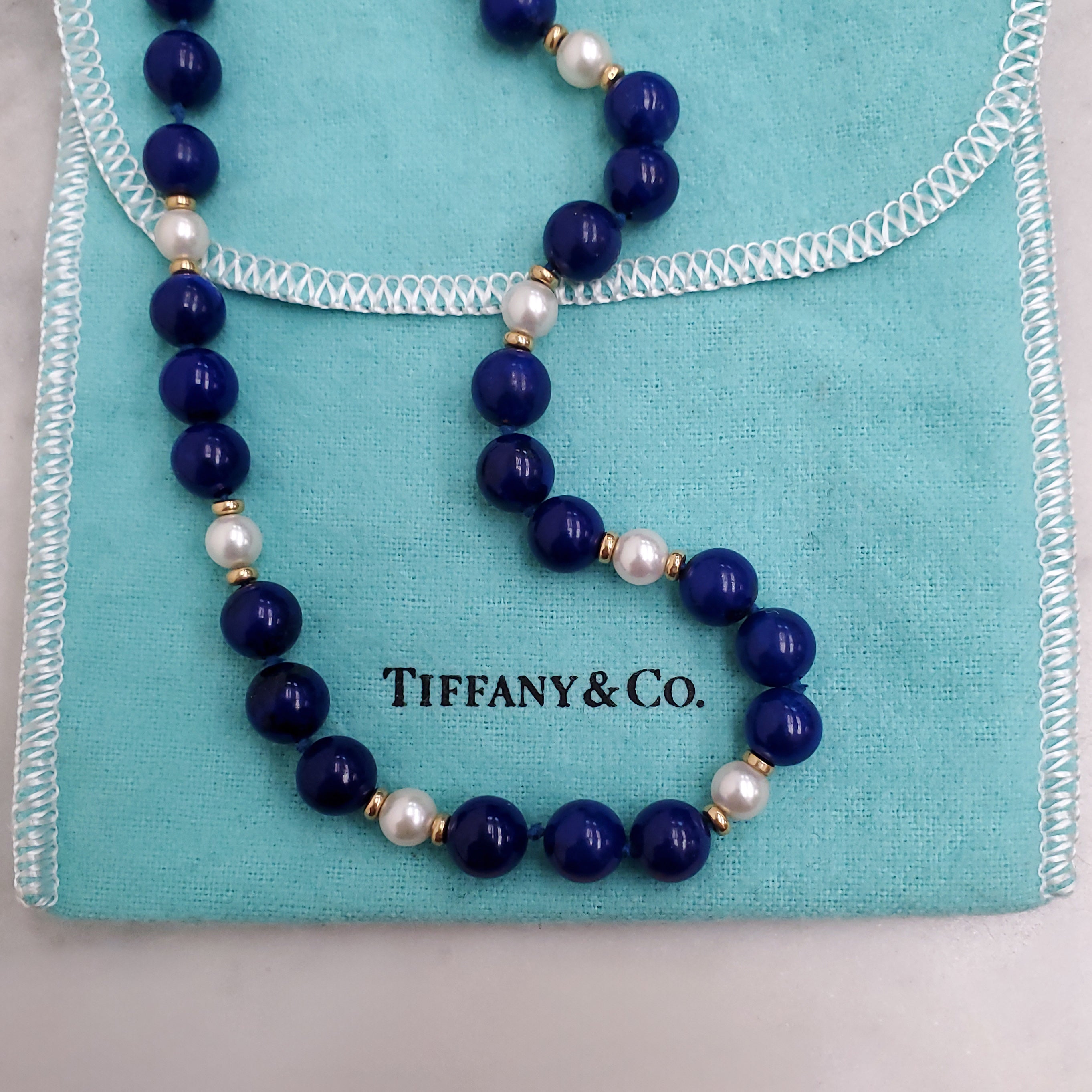 TIFFANY & CO 14K GOLD LAPIS LAZULI AND CULTURED PEARL NECKLACE