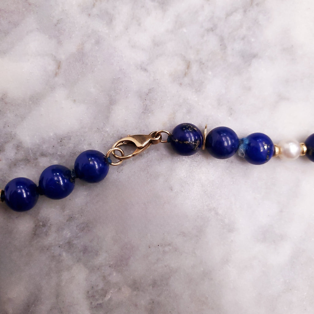 TIFFANY & CO 14K GOLD LAPIS LAZULI AND CULTURED PEARL NECKLACE
