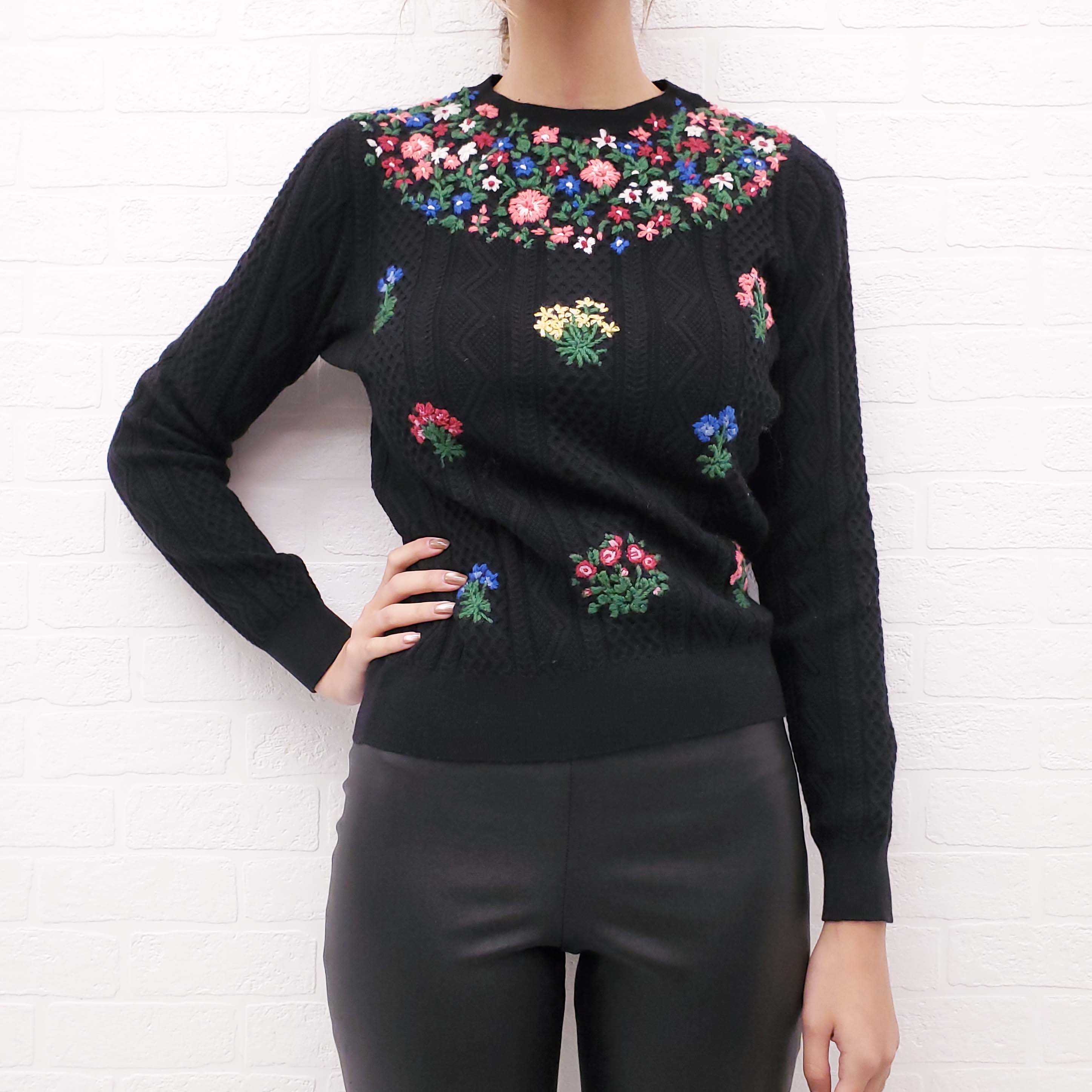 VALENTINO BLACK CABLE KNIT SWEATER WITH FLORAL EMBROIDERY - SIZE M