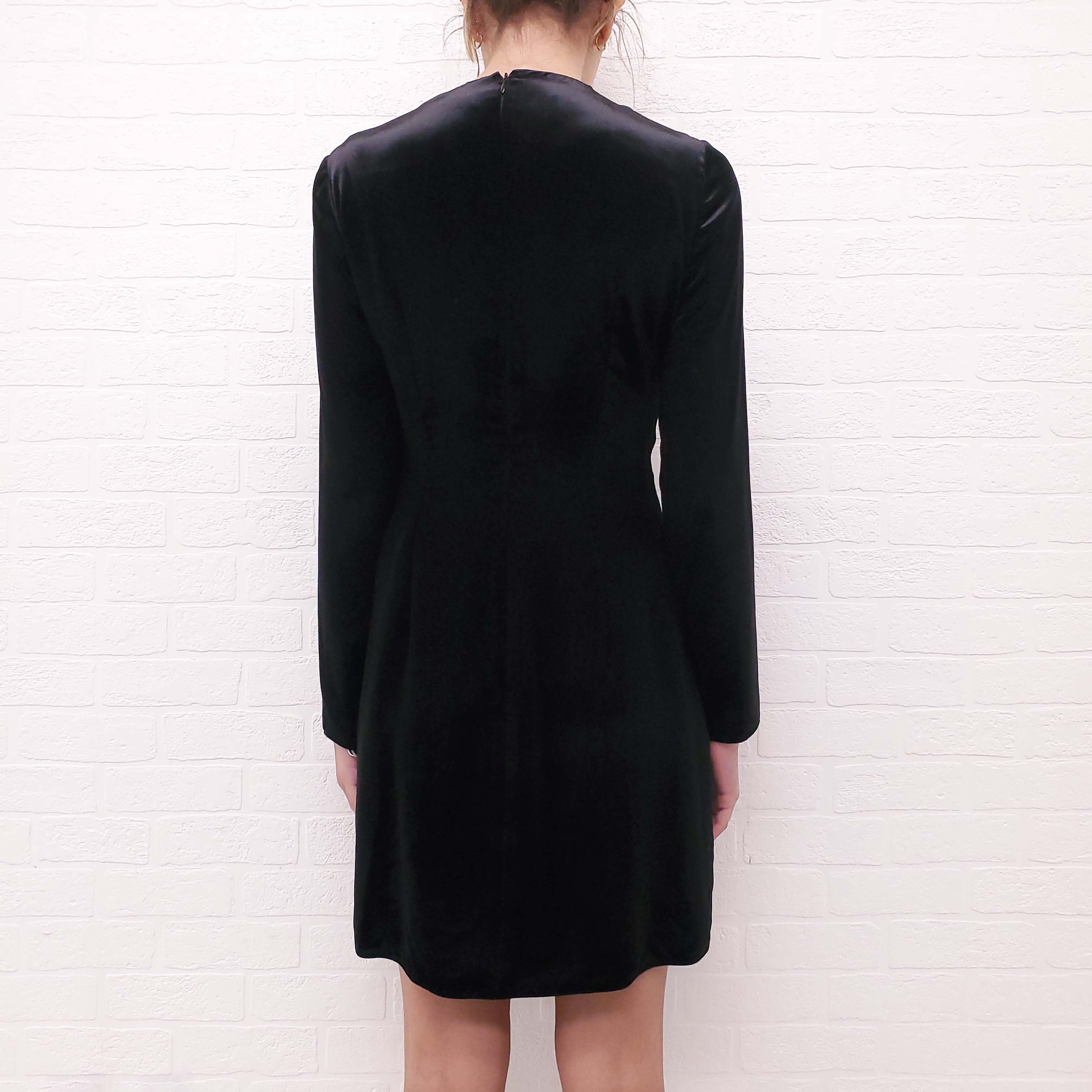VALENTINO BLACK VELVET DRESS WITH CRYSTAL SNAKE DETAIL - SIZE 6