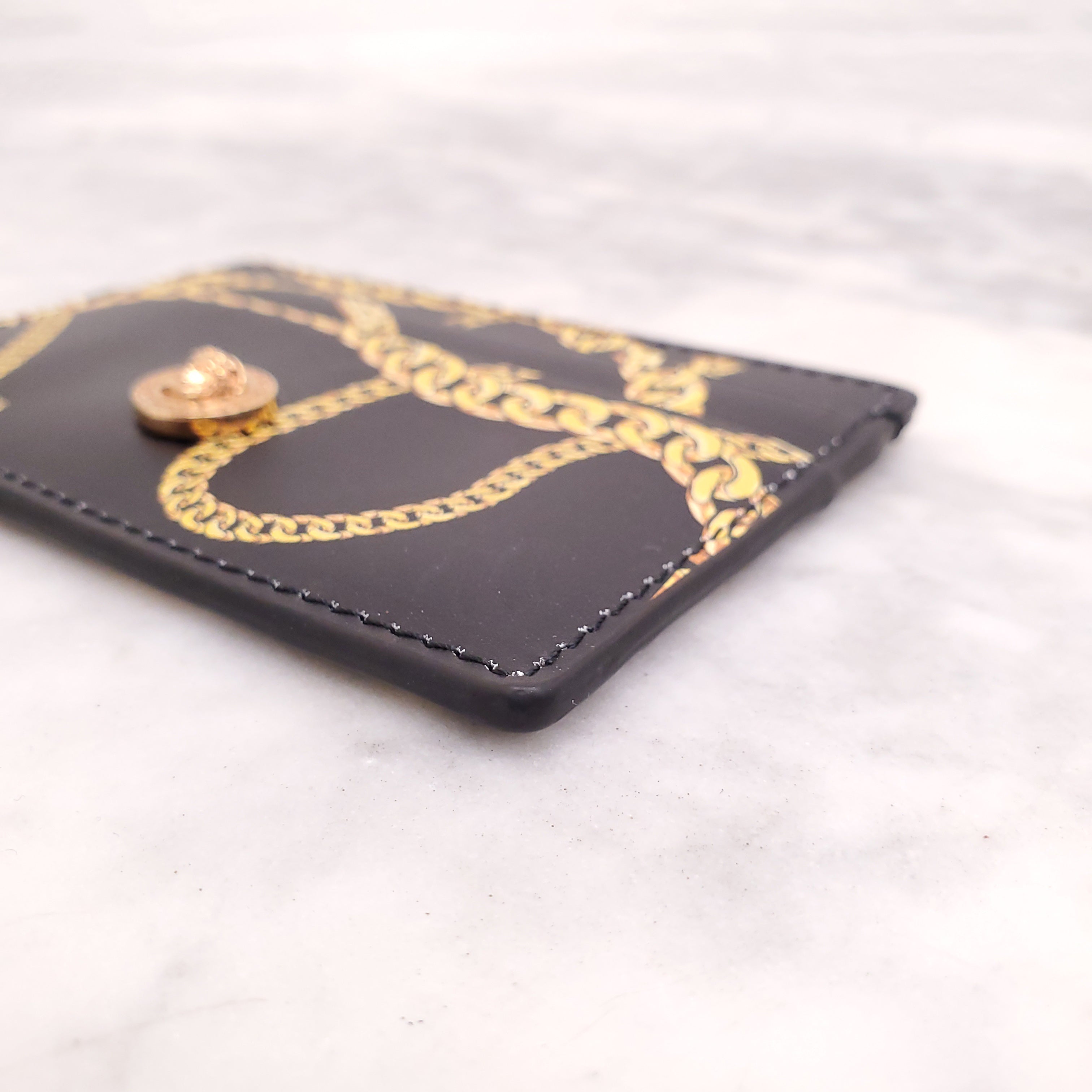 VERSACE BLACK CHAIN PRINT LEATHER CARD CASE