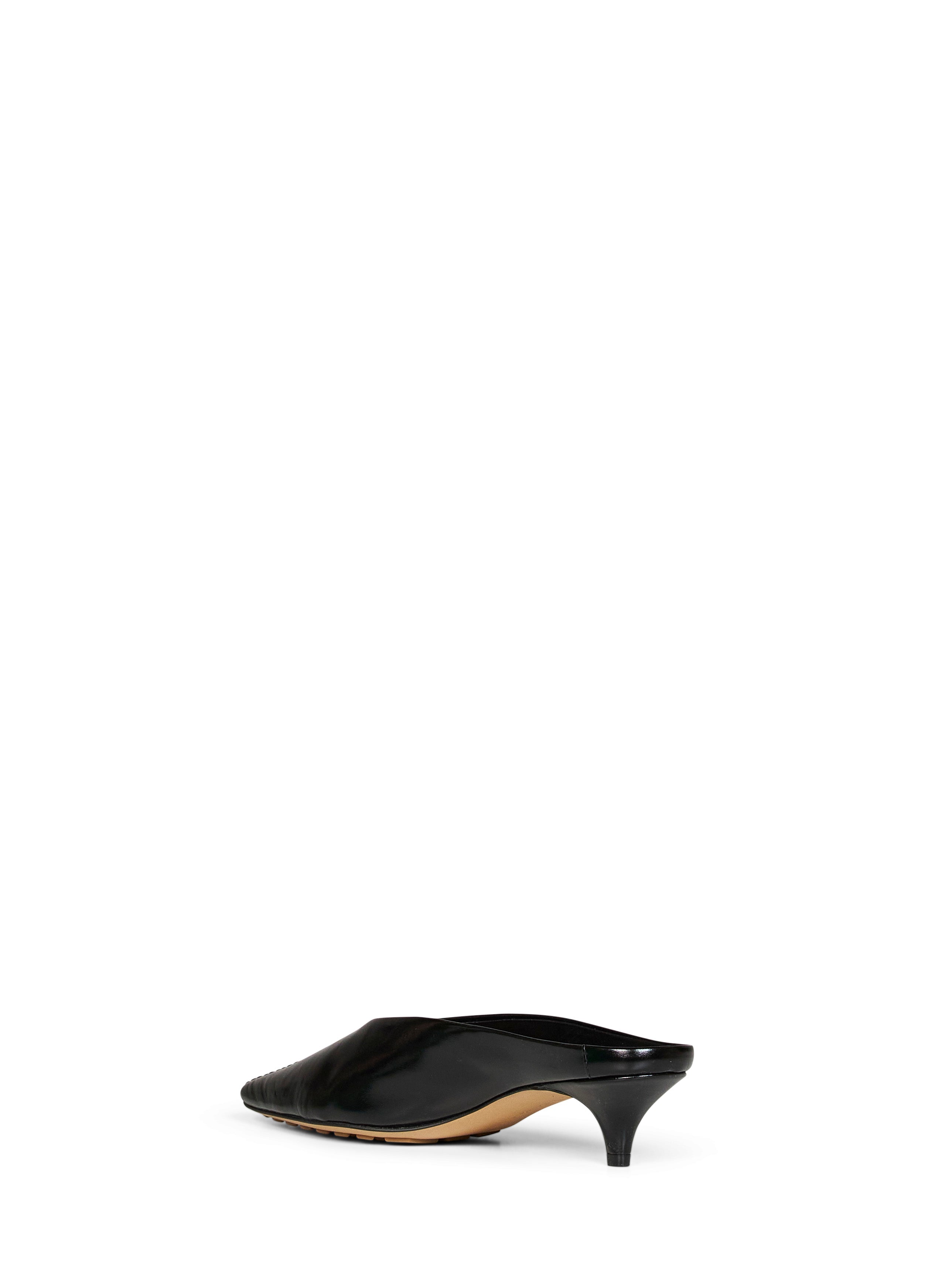 Bottega Veneta Women Black Shiny Leather Vesta Mule Pumps