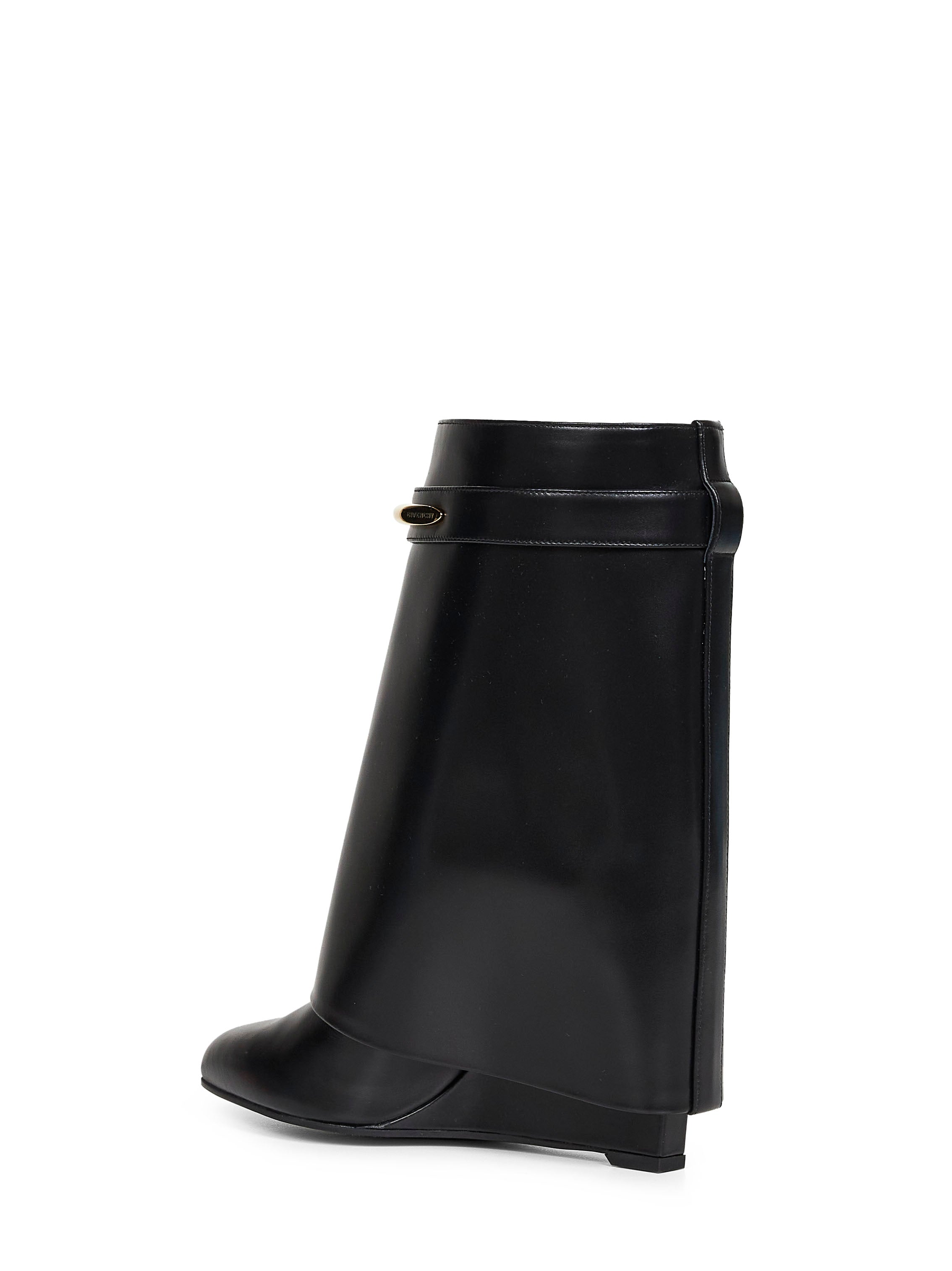 Givenchy Women <Br/>