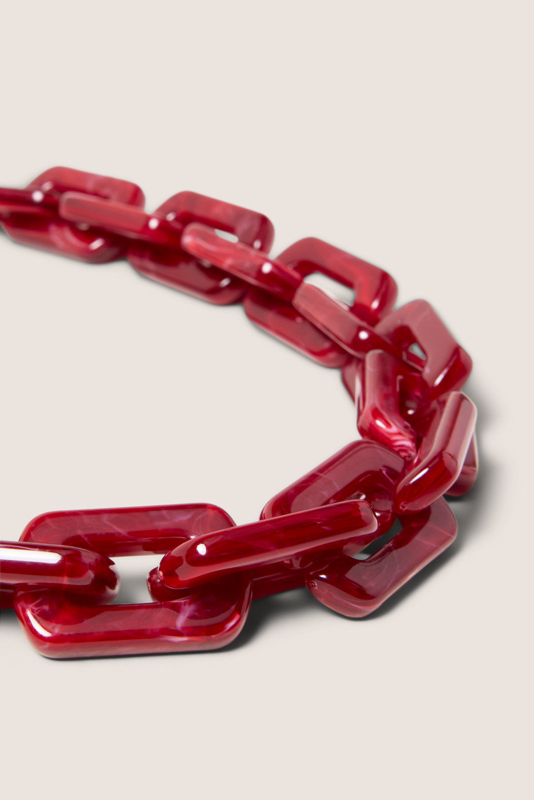 Women's Kendra Resin Link Necklace