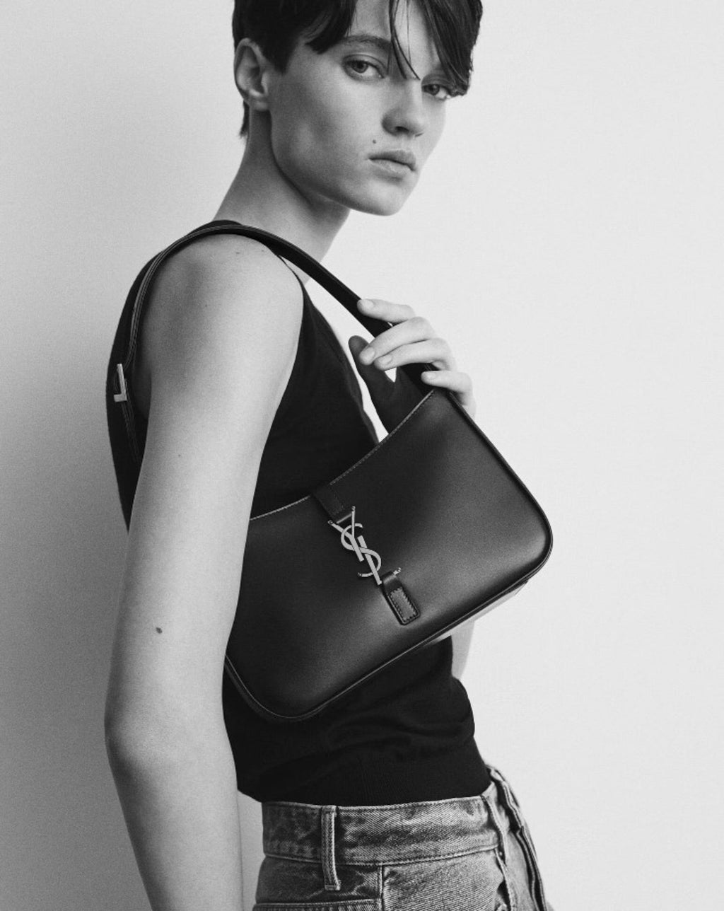Saint Laurent Le 5 Ã  7 Hobo Leather Bag Women