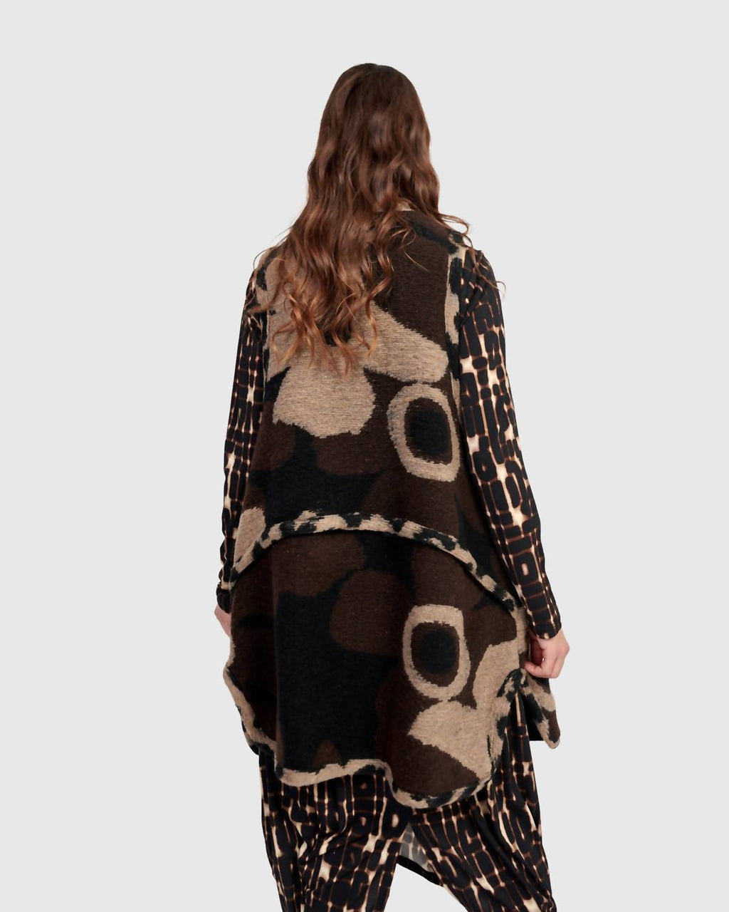 Piped Cozy Draped Vest In Floral