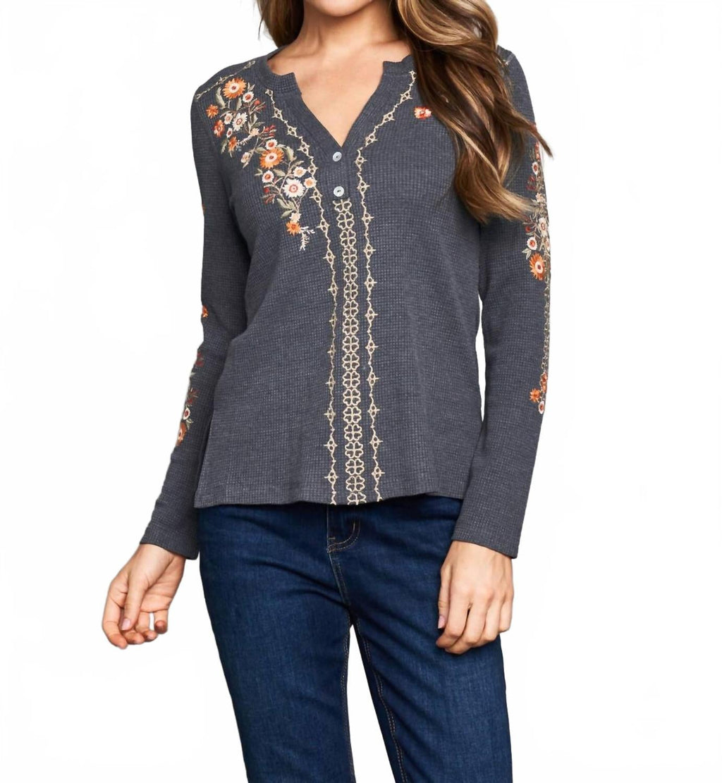 Thermal Knit Embroidered Henley Top In Charcoal
