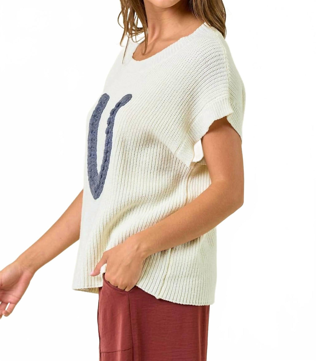 Horseshoe Ribbed Sweater Vest In Cream/ Blue