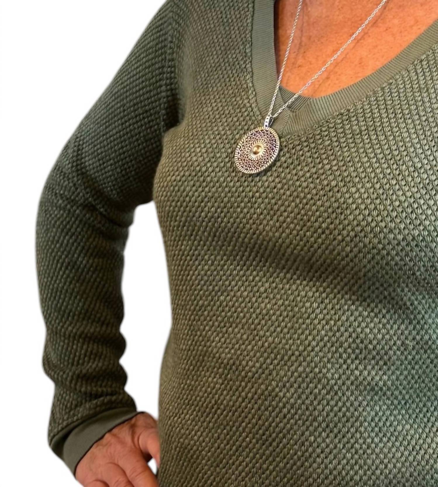 Gabrielle V Neck Pullover Sweater In Olive