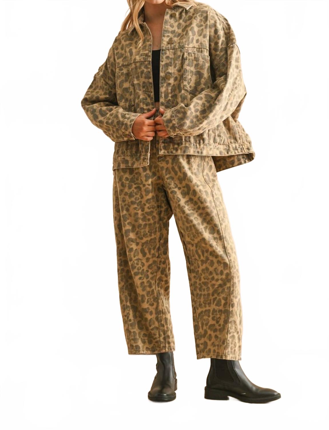 Wide Leg Barrel Jeans In Leopard