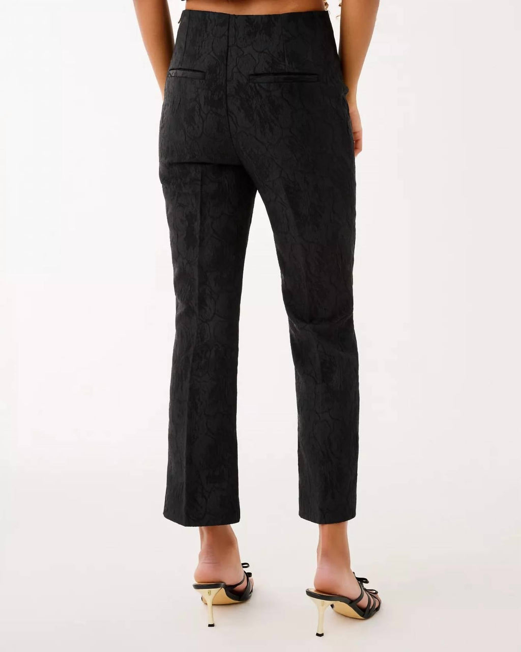 Jarrae High Rise Crop Flare Pants In Noir Exploded Flower Stretch Jacquard