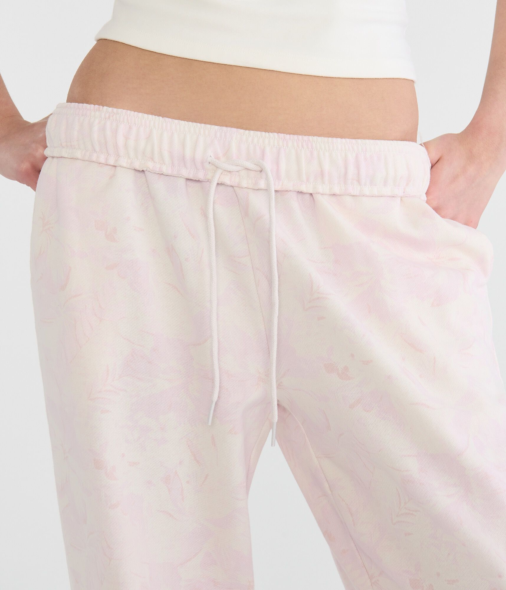 Aeropostale Cloud Soft Tropical Floral Mid-Rise Straight Leg Sweatpants