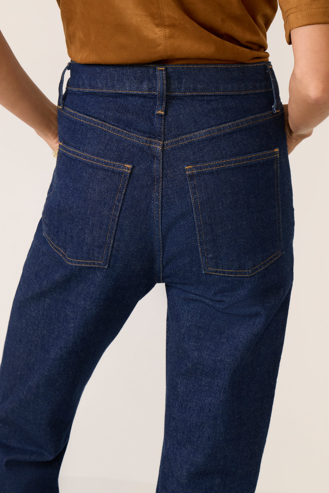 Women's 90s Pinch Waist Long Straight Jean