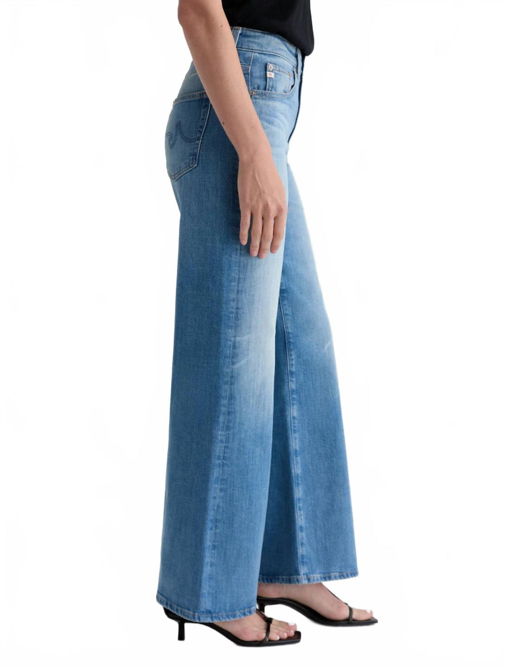 Saige Wide Leg Jeans In Bisou