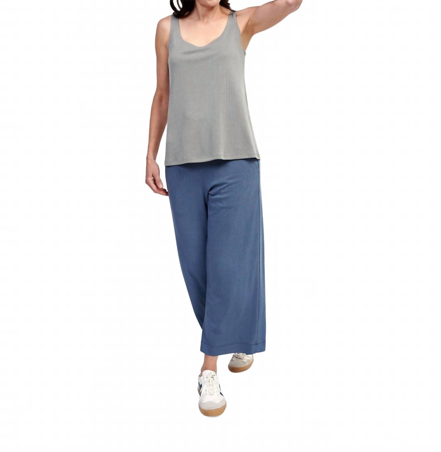 Essential Relaxed Tank In Saladine