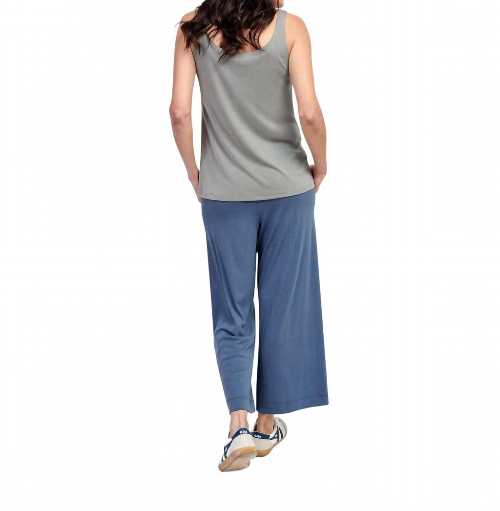 Essential Relaxed Tank In Saladine