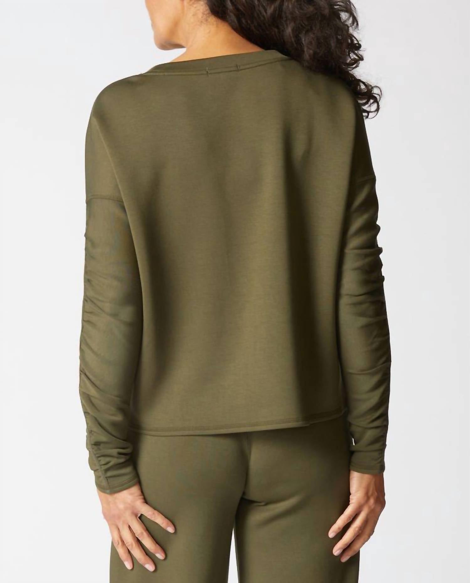 Passport Knit Wander Pullover In Forest