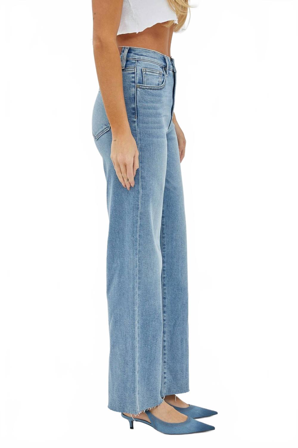 Clean Stretch Dad Jean In Denim