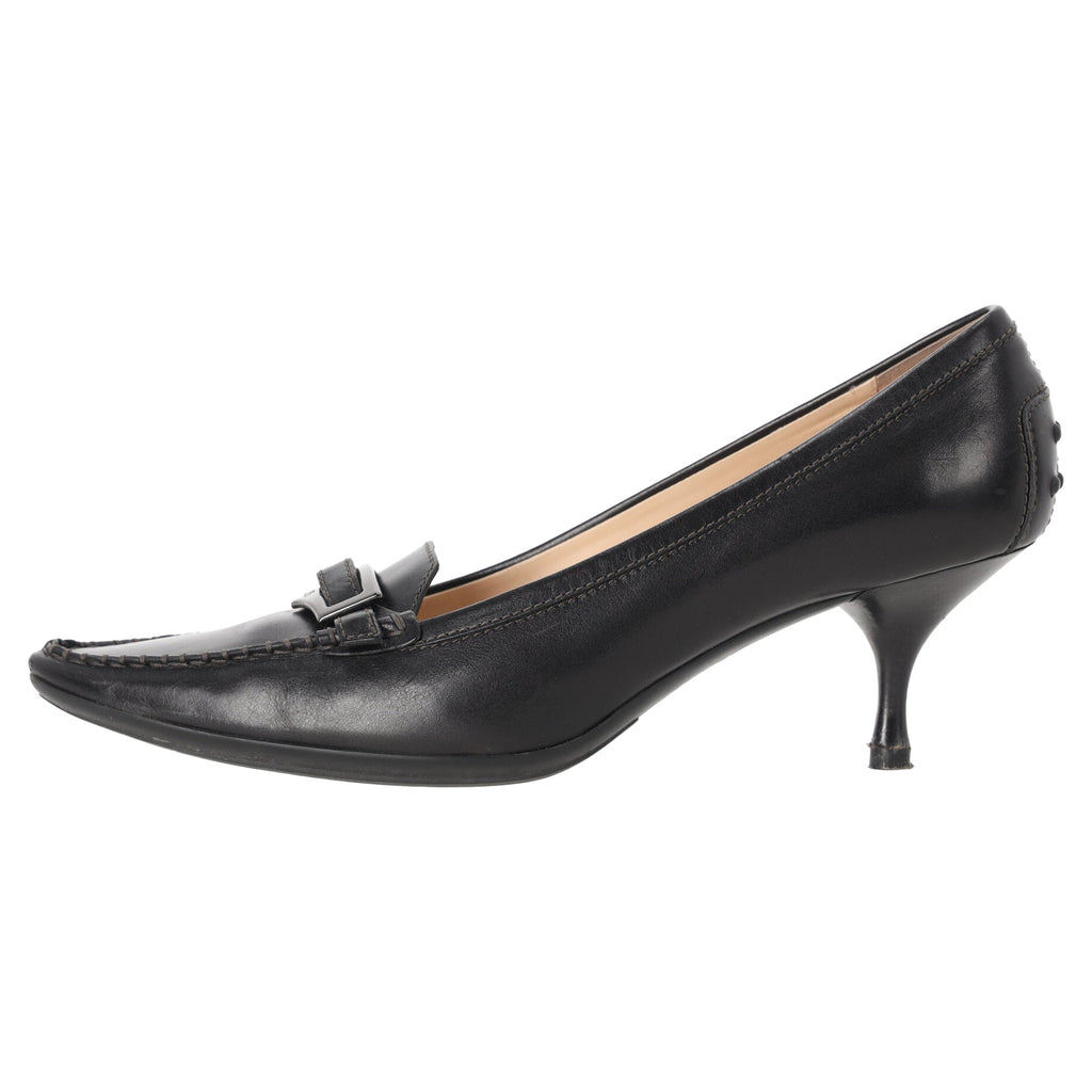 Tod's Pointed Toe Penny Loafer Pumps in Black Leather