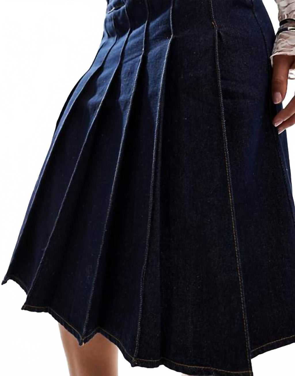 Denim Pleated Skirt In Indigo Blue
