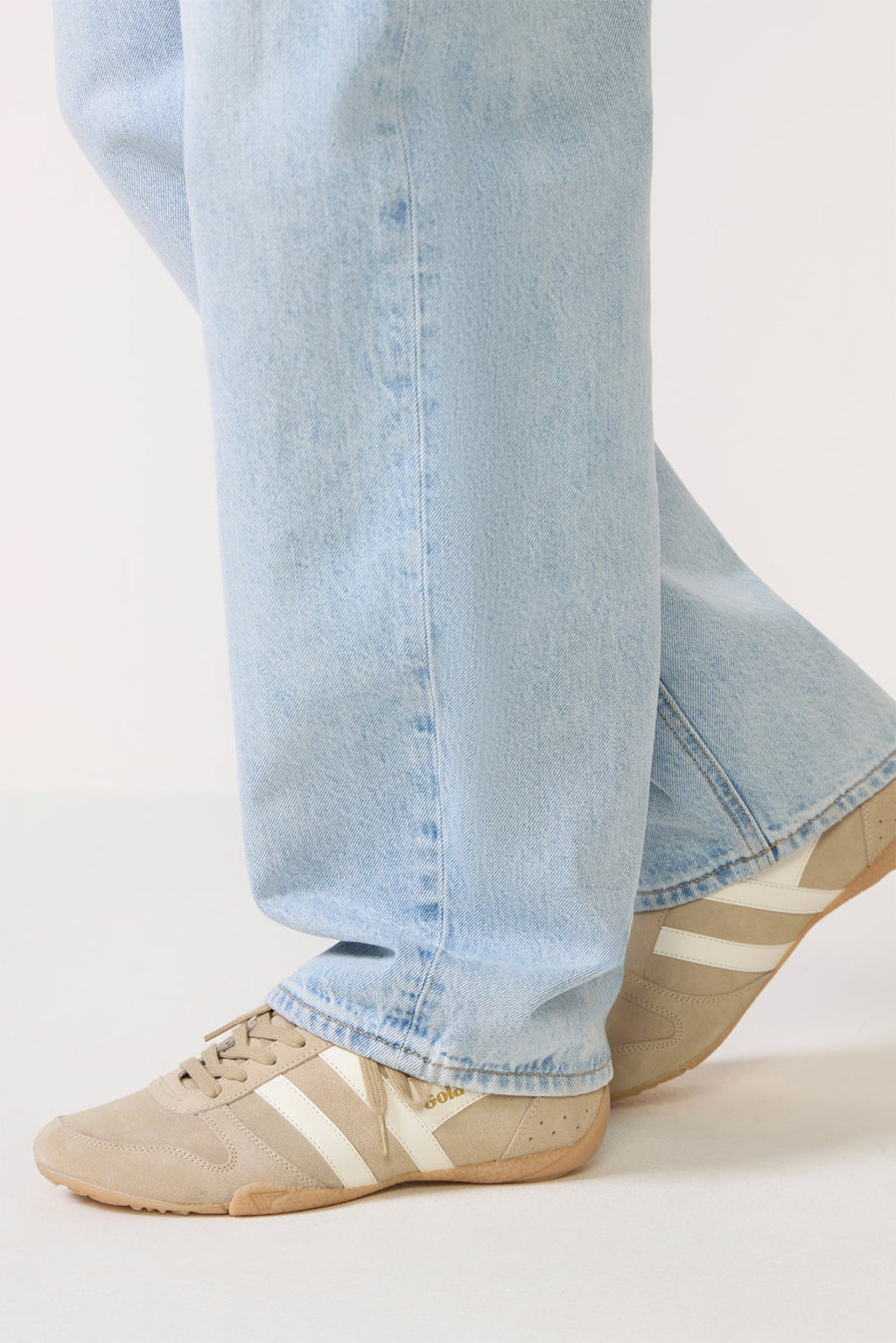Women's Chase Sneakers
