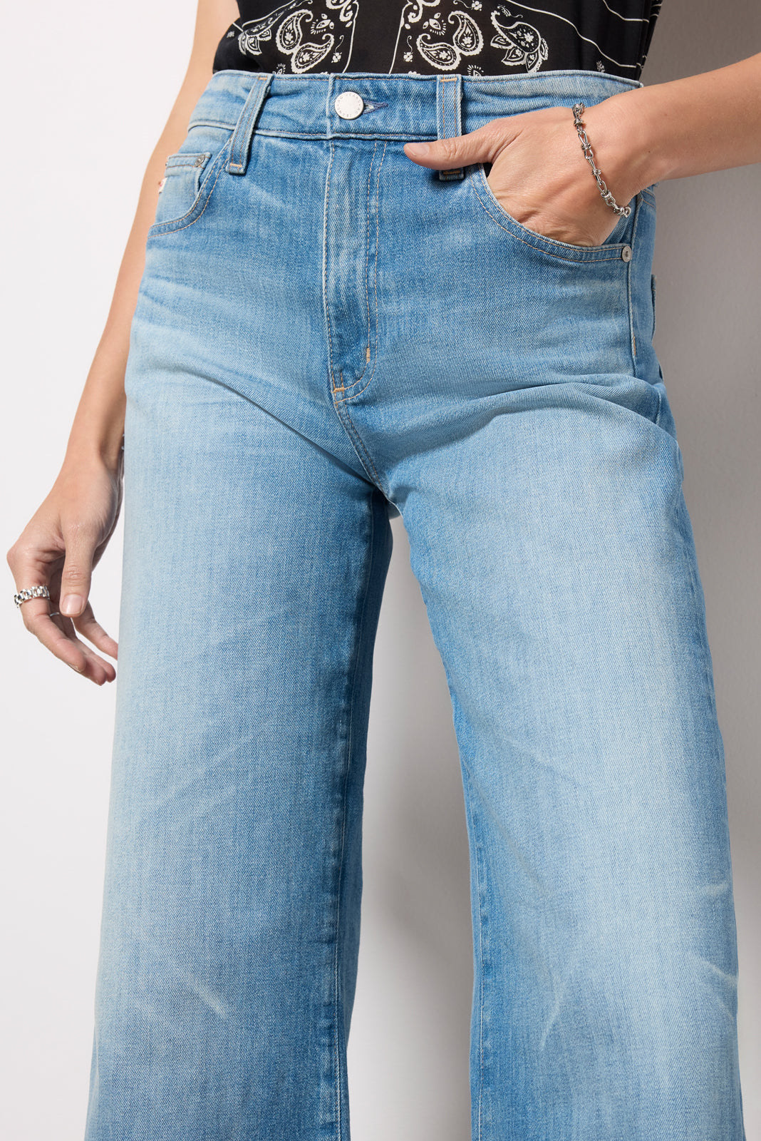 Women's Saige Wide Leg Jean 31'